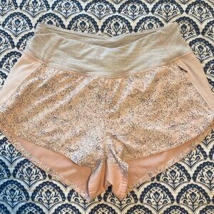 Outdoor Voices Size Small Hudson 2.5 shorts